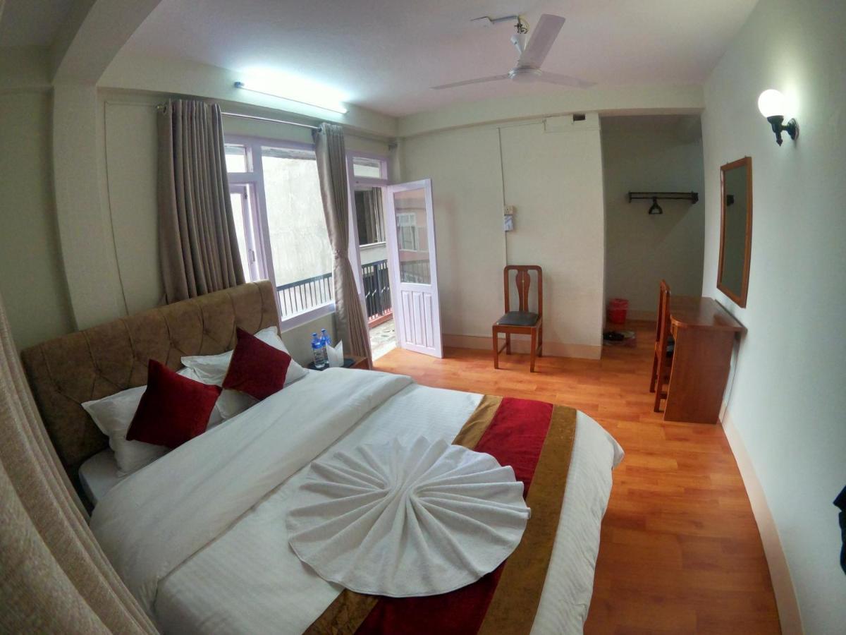 Om Tara Guest House Pvt Ltd Kathmandu Exterior photo