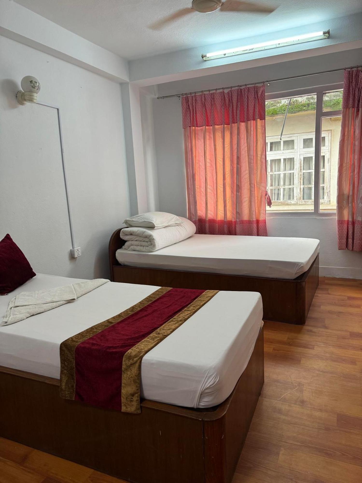 Om Tara Guest House Pvt Ltd Kathmandu Exterior photo