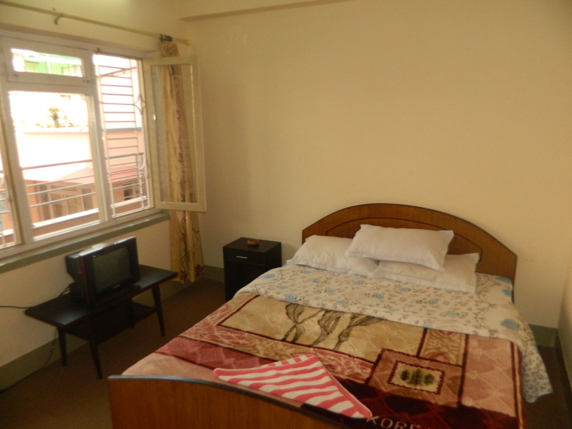 Om Tara Guest House Pvt Ltd Kathmandu Exterior photo